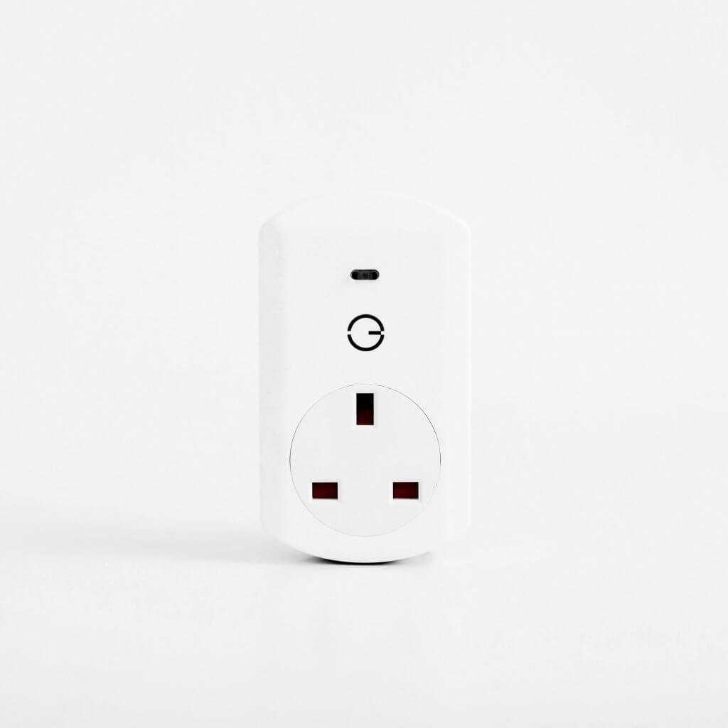Front View of the Genius Smart Plug
